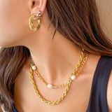 Collar Twist