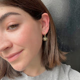 Aretes Eye White