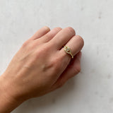 Anillo Eye Lu White